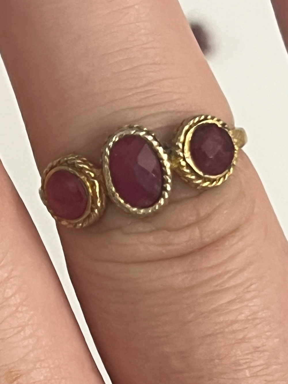 Gold garnet Ring